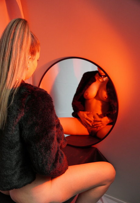 ilovetina2 pretty pornstar pics