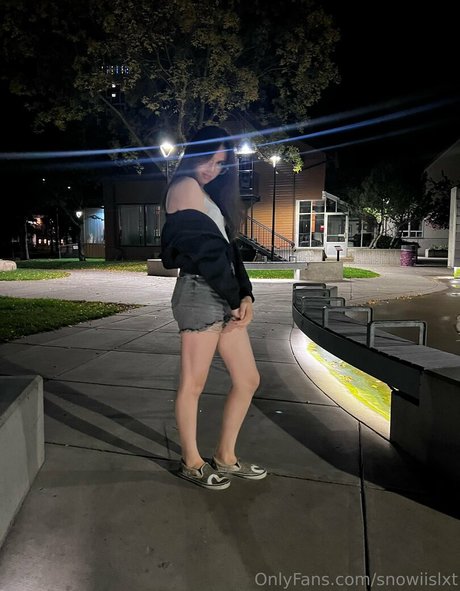 snowiislxt model nudes galleries