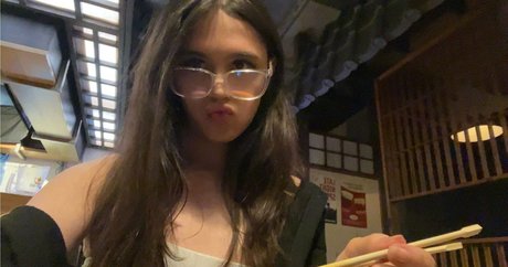 snowiislxt hd pornstar photo