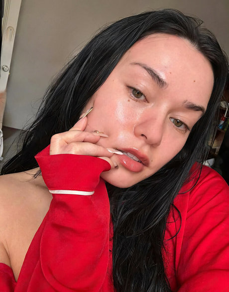 Amy Roseling star naked pic