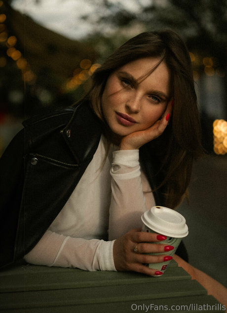 lilathrills erotic pornstar gallery