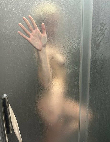 christivovk nude model exclusive img