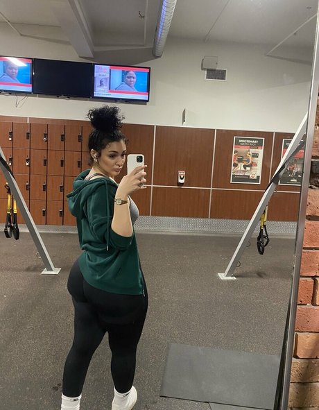 Zainaabb ab high quality star photo