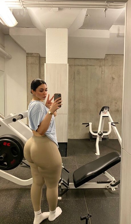 pussy spreading onlyfans beautiful gallery