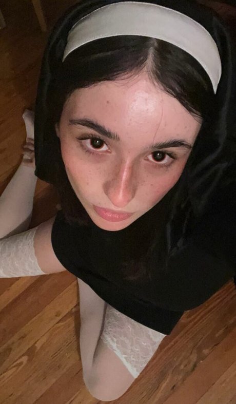 coolpilled model top pictures