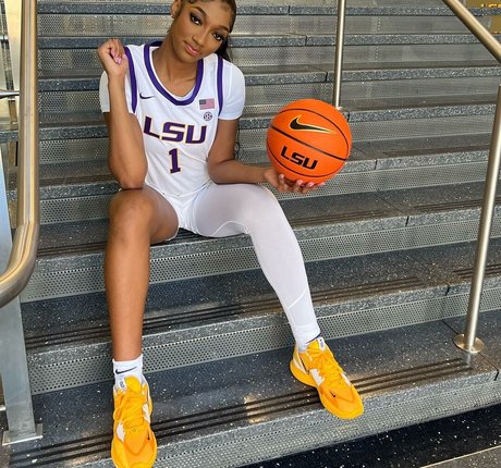 Angel Reese free star picture