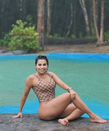 Patr cia Alencar star beautiful photo