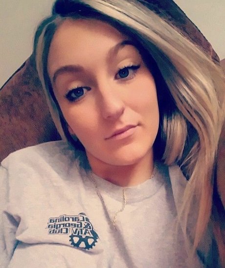 Destiny Marie star porn photo