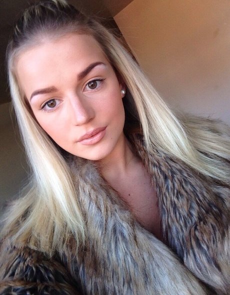 Holly Eriksson star picture