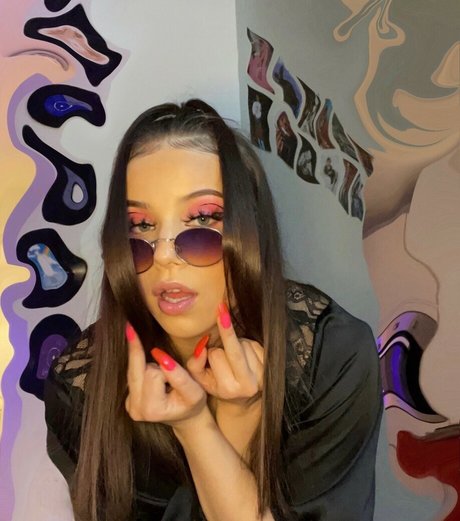 Ylva Eline xxx model img