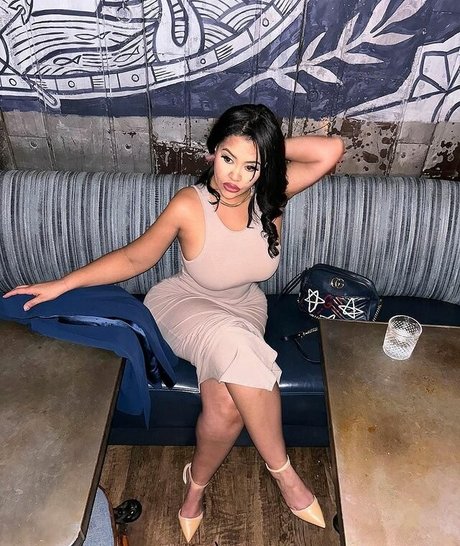 Roxsana Diaz nude star photo