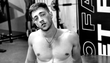 Noah Pells hot pornstar photo