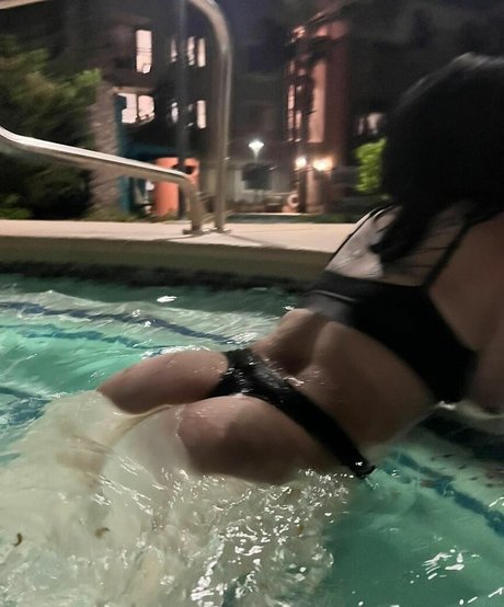 srenluv nudes model gallery