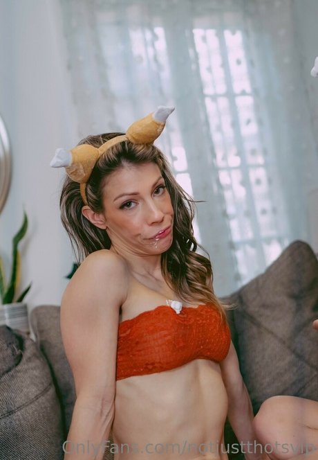 Allyson Vastano perfect model images