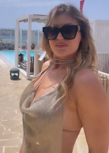 Ella Anastasiou sex model photo