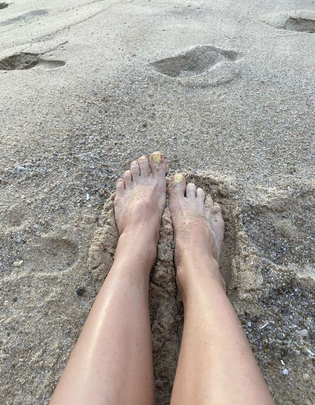 vitamin nika model pretty pics