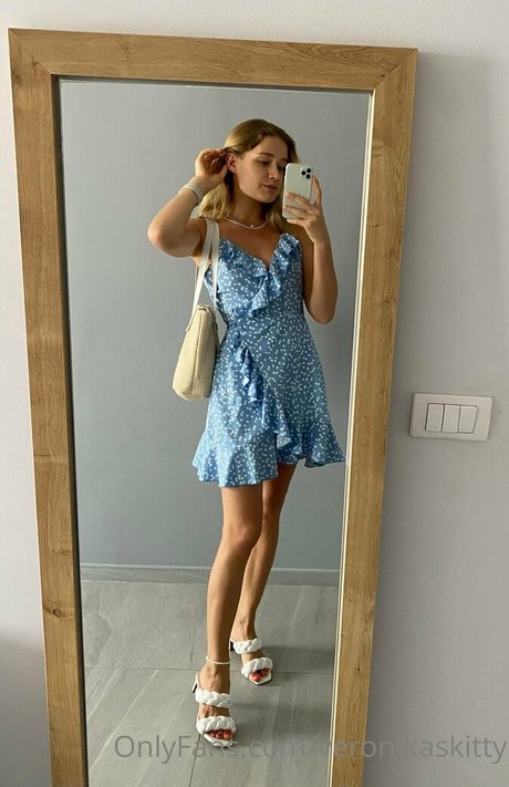 vitamin nika exclusive model pic