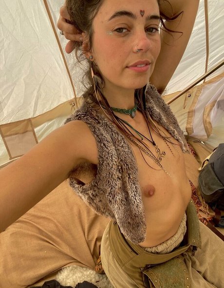 lolahippy model xxx images