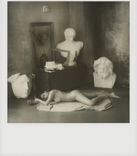 Avrelia Amaris adult model image