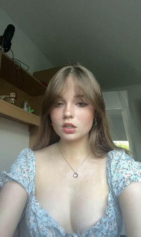 Beaux ASMR hot pornstar picture