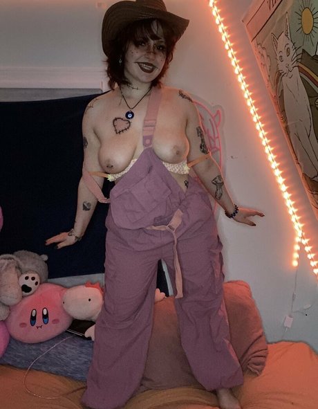 Yourbunnybrat erotic model pictures