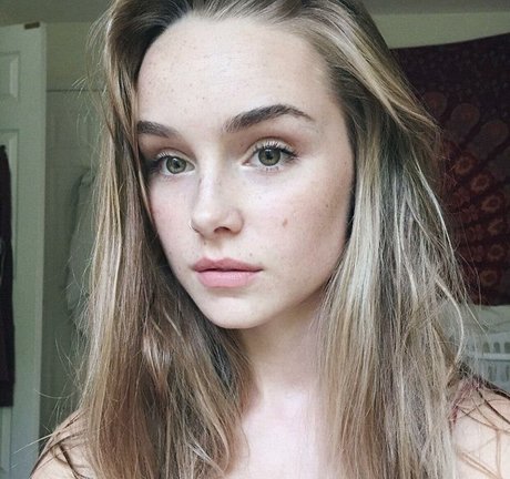 Alice Kristiansen beautiful star picture