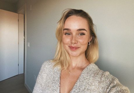 Alice Kristiansen model hd pics