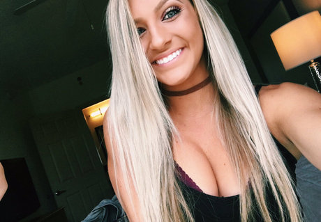 Lexi Graber nude star photo