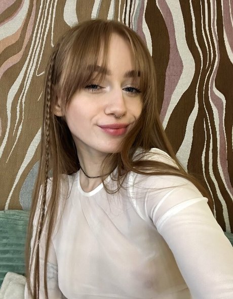 lizzy blaze exclusive actress image