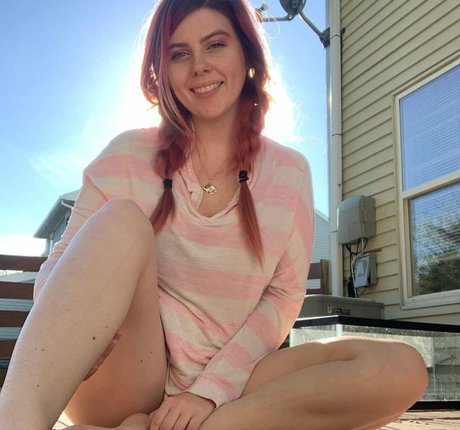 Zoey Wilde xxx pornstar gallery