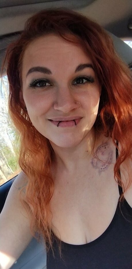 Feline Anchor hd pornstar gallery