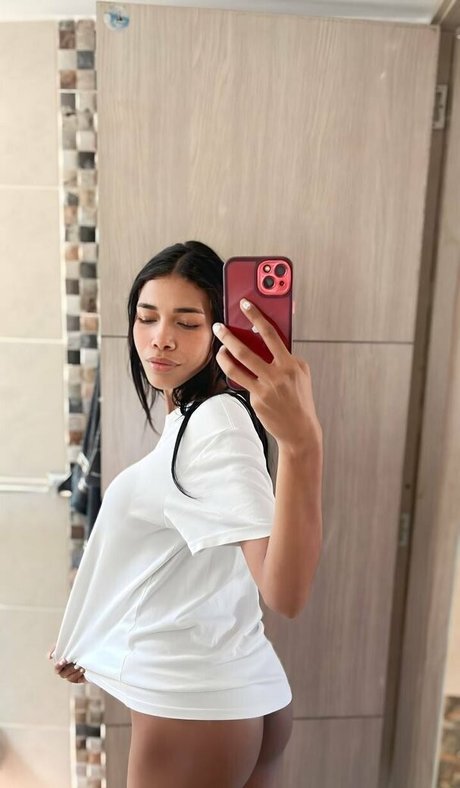 daphnedelrosefree pretty actress img