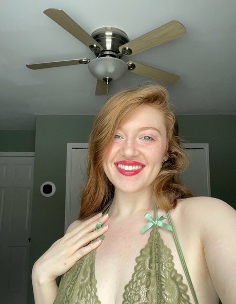 daphnedelrosefree star free picture