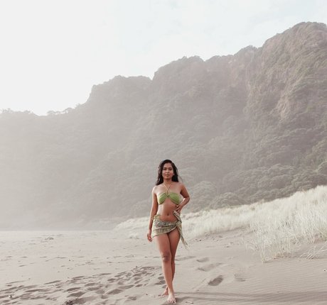 Miaz1234 free model pic