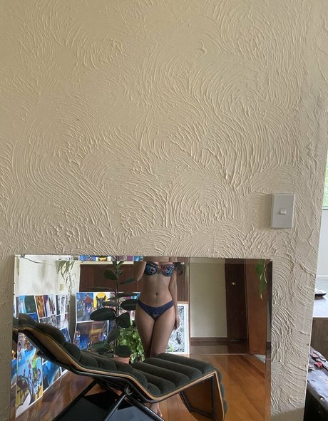 Miaz1234 pornstar nude archive