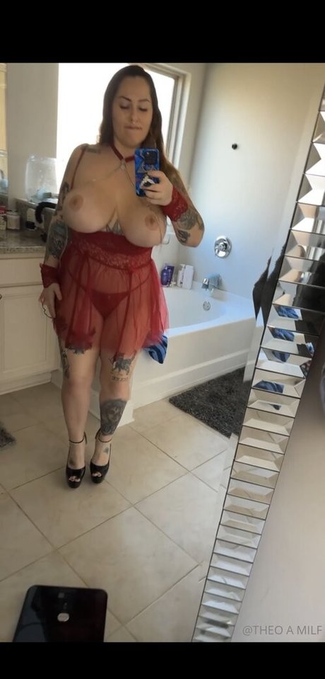 Theo The Milf high quality model photos