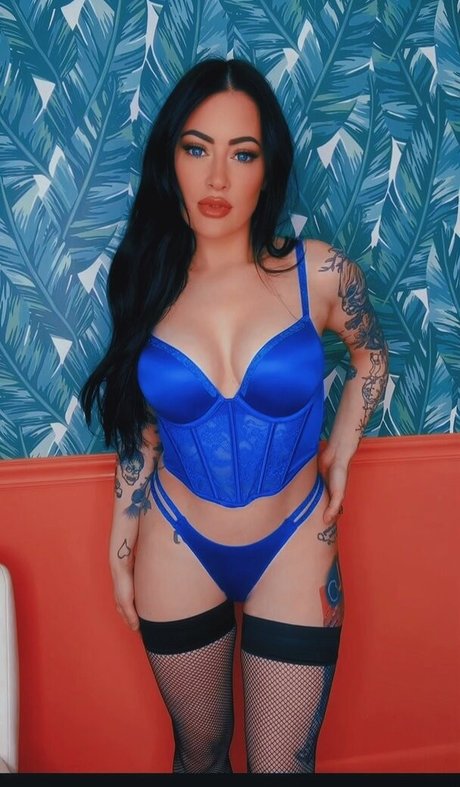 alexstitchins model beautiful photos