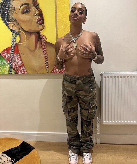 Paigey Cakey pornographic actress picture