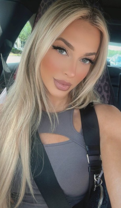 Karmen Petrovic model adult photos