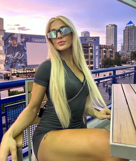 Karmen Petrovic porn model pics