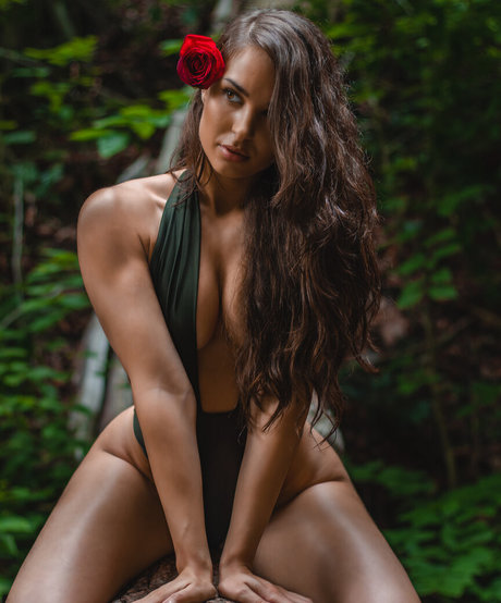 Ccosta99 actress image