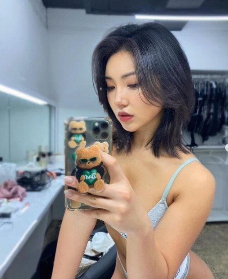 asian influencer onlyfans beautiful archive