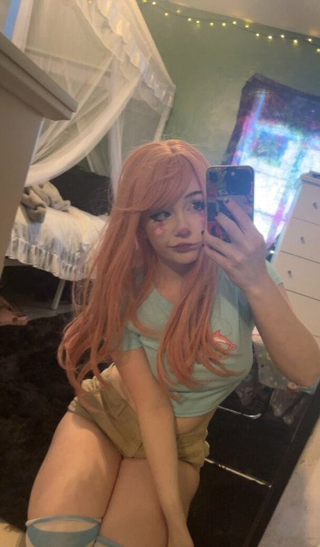 shelbypng hot actress pics