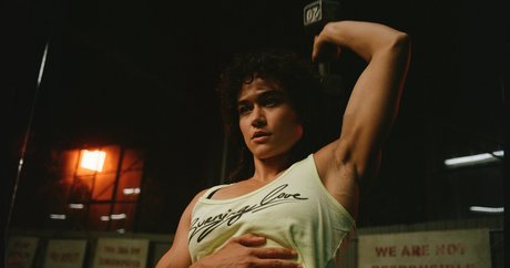 Katy O Brian exclusive star photos