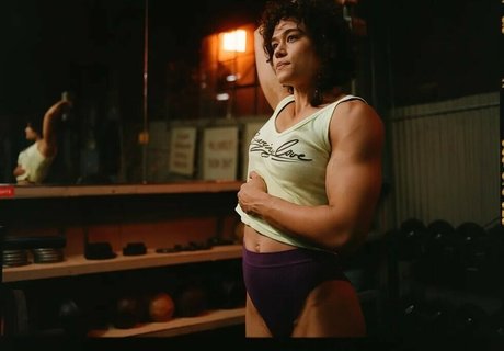 Katy O Brian star nudes pics