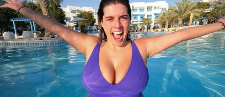 Milla Chats perfect pornstar images