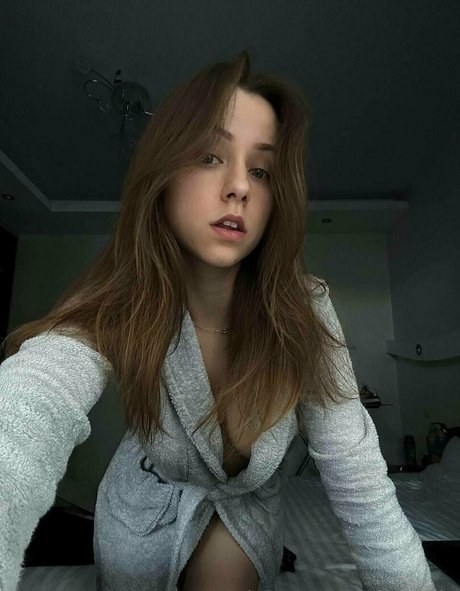 anniemelody adult model pictures