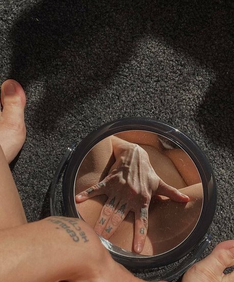 anniemelody nude star picture