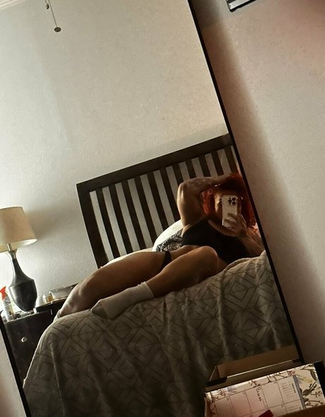 PoofBallDemon exclusive pornstar photos