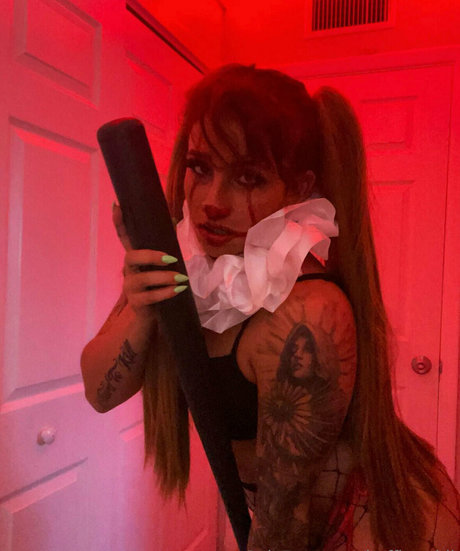 PoofBallDemon hot model pictures